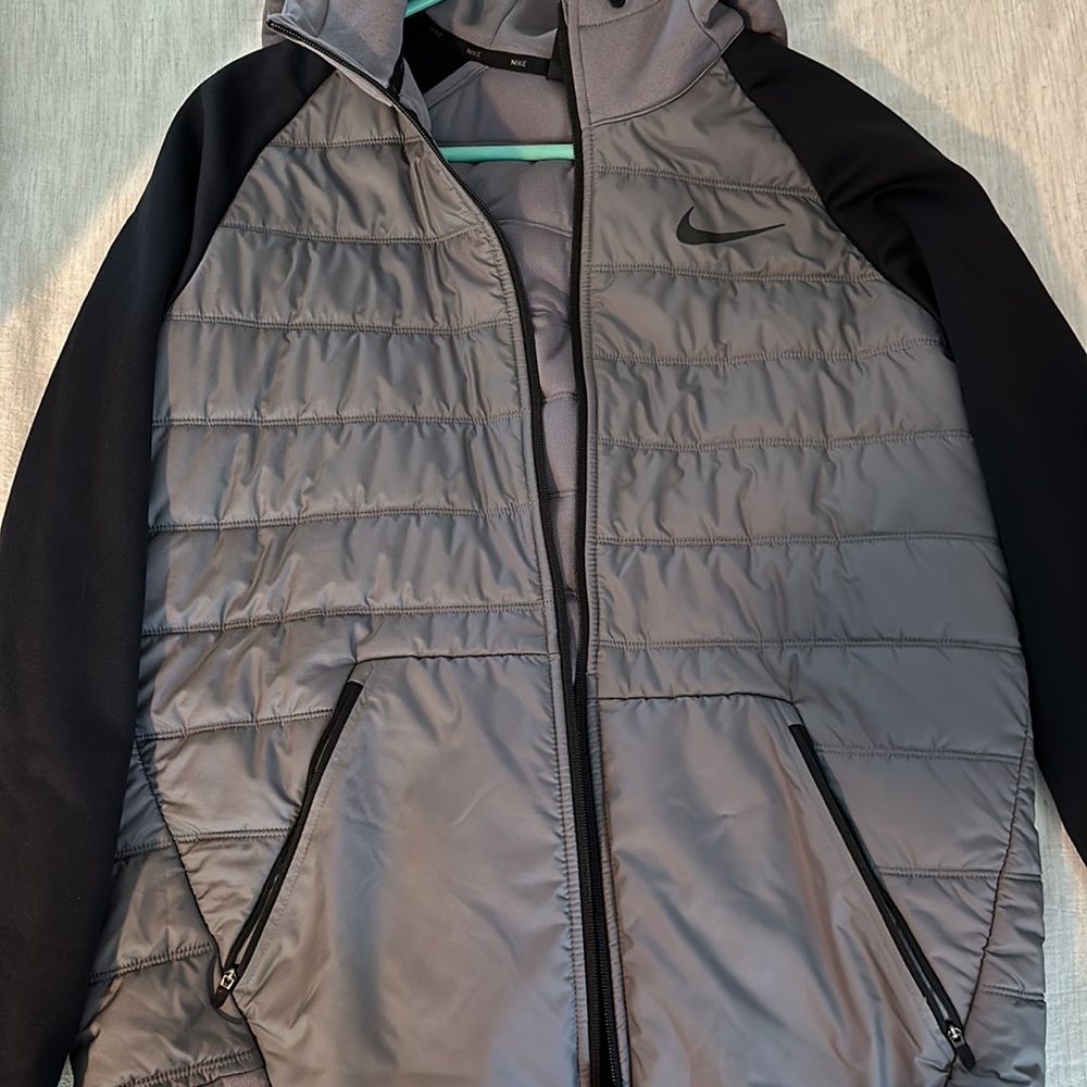 Nike Therma Full-Zip Hoodie Jacket Gray Mens Sz Large Winterize
